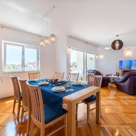 Daire Penthouse Sv. Ivan